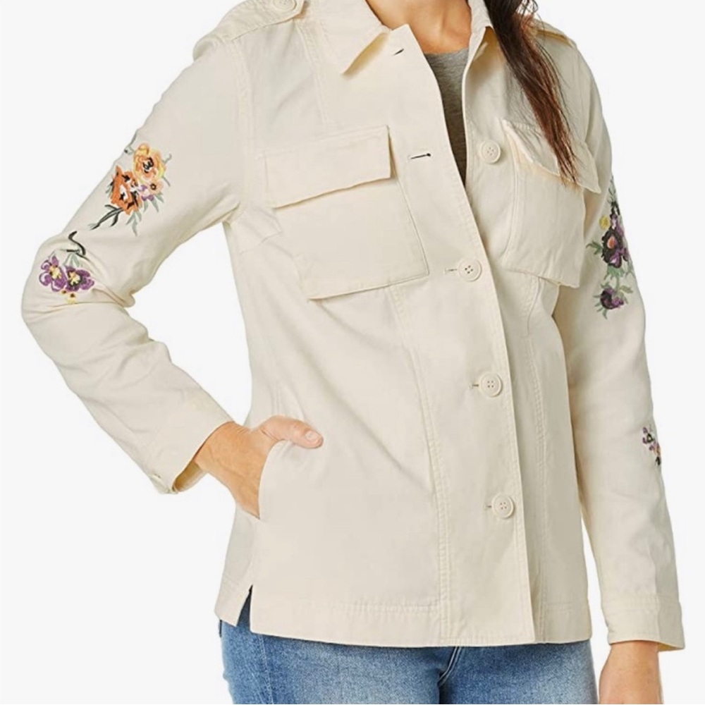 Like-new Levi’s Floral Embroidered Pocket Shirt Jacket